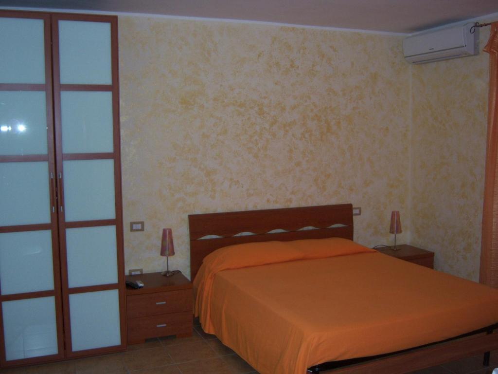 Bed and Breakfast Sa Marina La Caletta Habitación foto